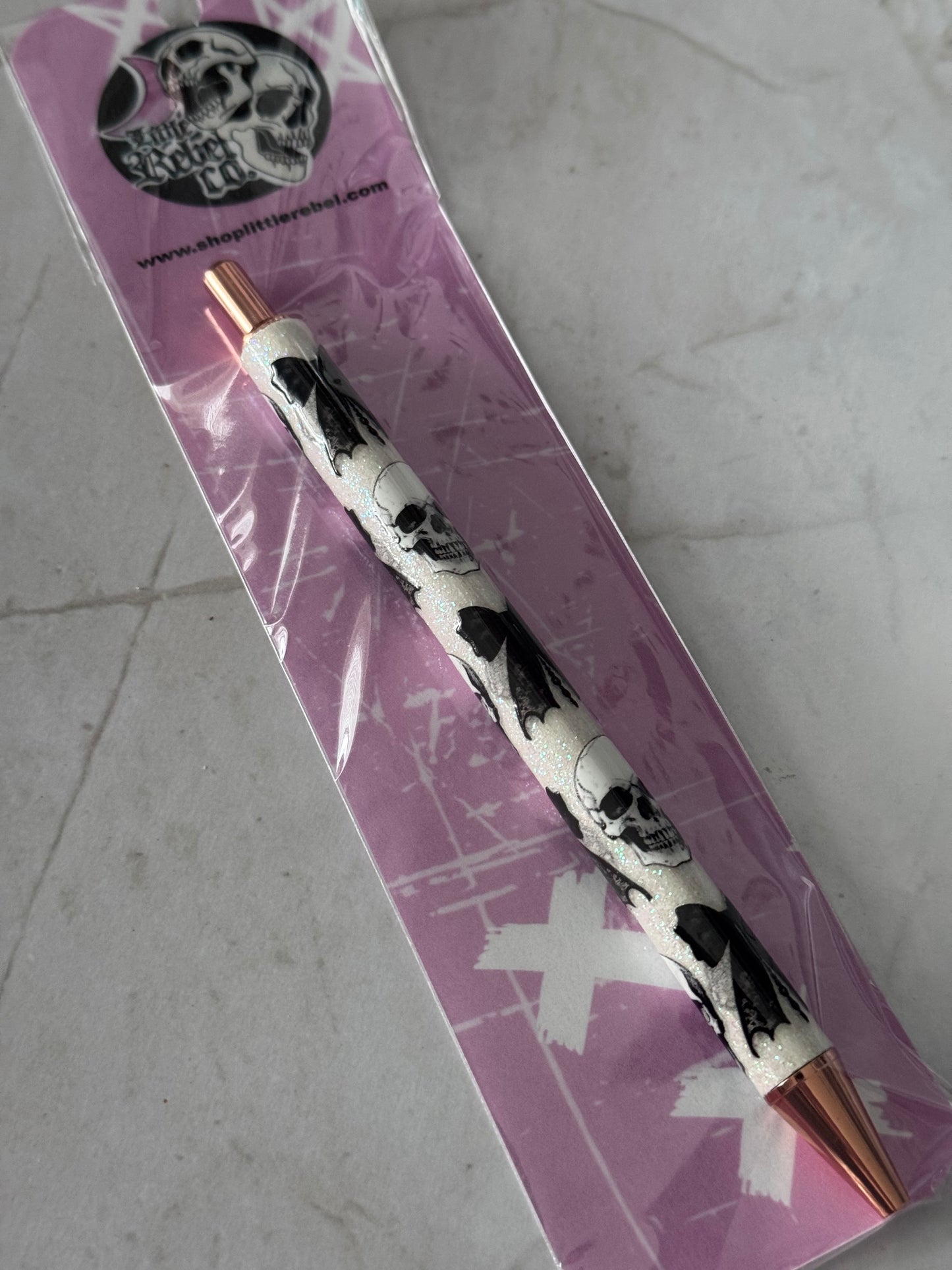 Coquette Skulls Pen