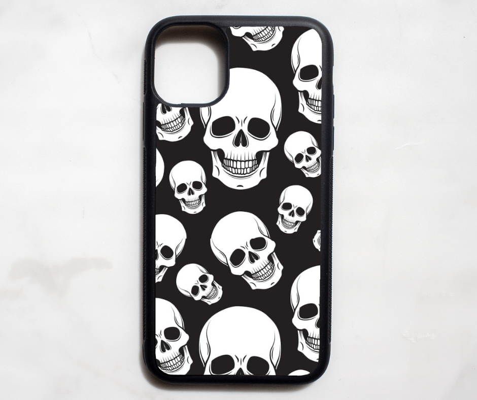 Black and White Skulls Case